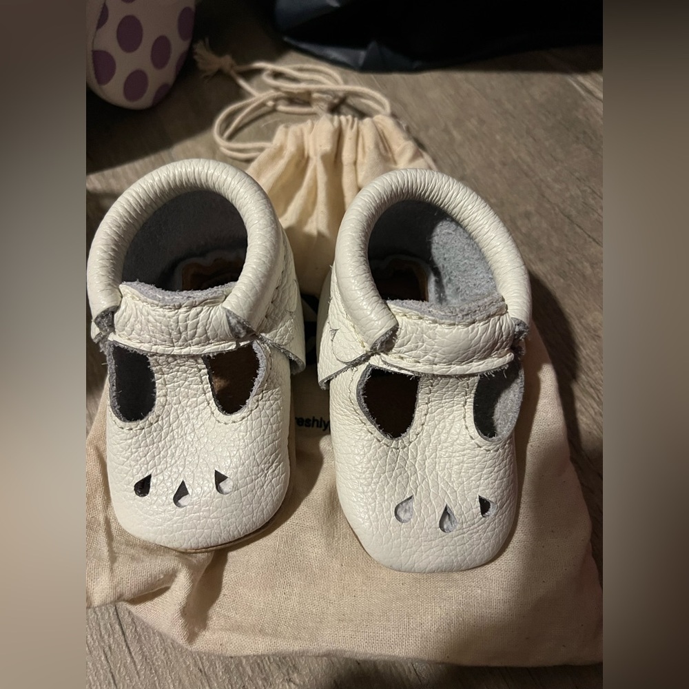 White leather shoes for baby girl. Like new